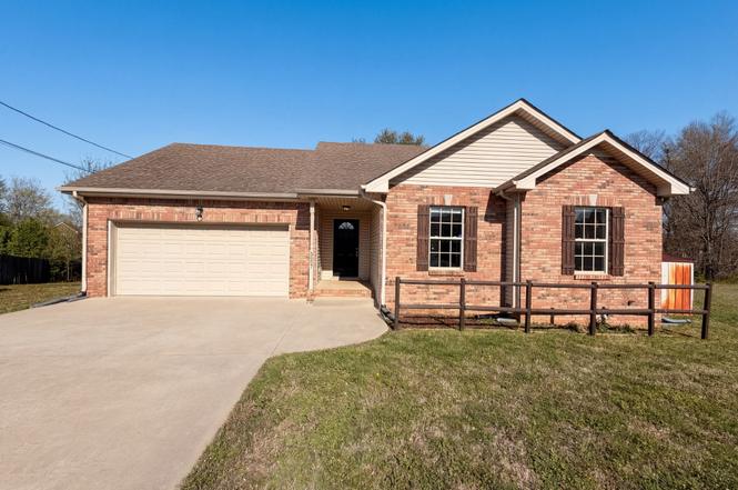 3394 Endsworth Dr, Clarksville, TN