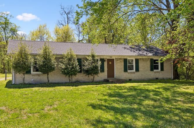 248 Pine Mountain Rd, Clarksville, TN