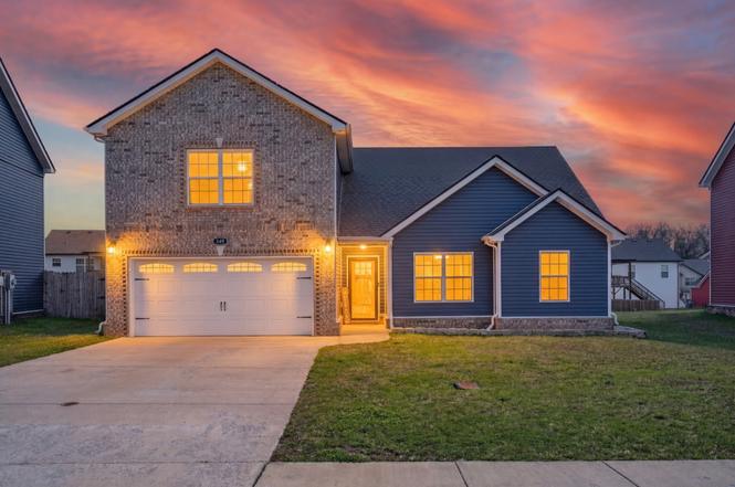 239 Dugger Dr, Clarksville, TN