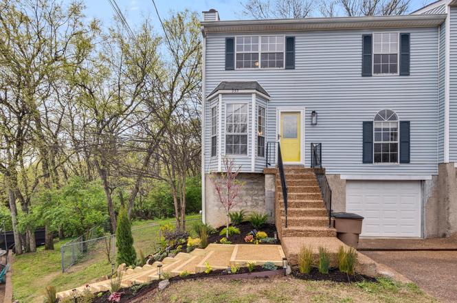 933 Ilawood Dr, Nashville, TN