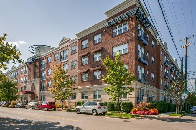 3000 Vanderbilt Pl #413, Nashville, TN