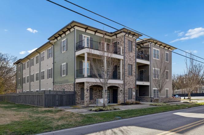 1319 W Main St #104, Franklin, TN