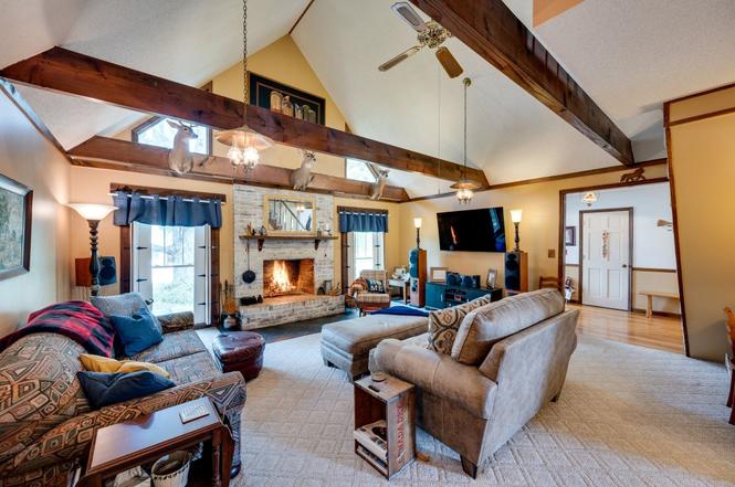 131 Stoneybrook Rd, Columbia, TN
