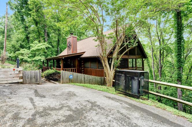 1748 Ridgecrest Dr, Sevierville, TN