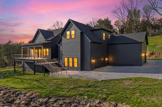 1480 Jacobs Rd, Columbia, TN