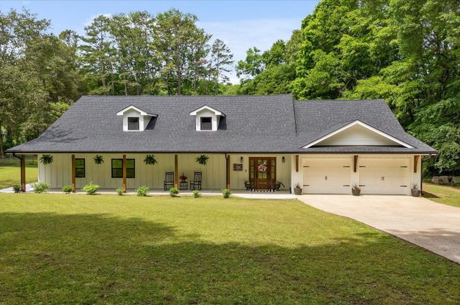 7229 S Wolftever Dr, Ooltewah, TN