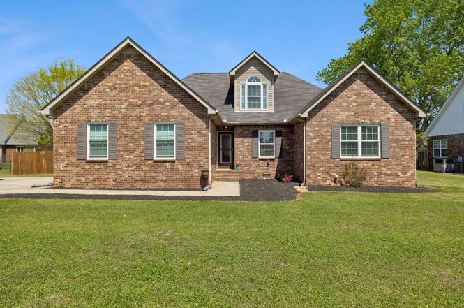 1928 Pennington Dr, Murfreesboro, TN