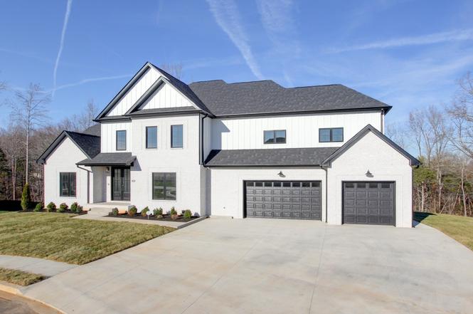 701 Sandringham Ct, Clarksville, TN