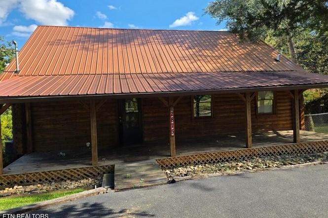2875 E Walnut Grove Rd, Sevierville, TN