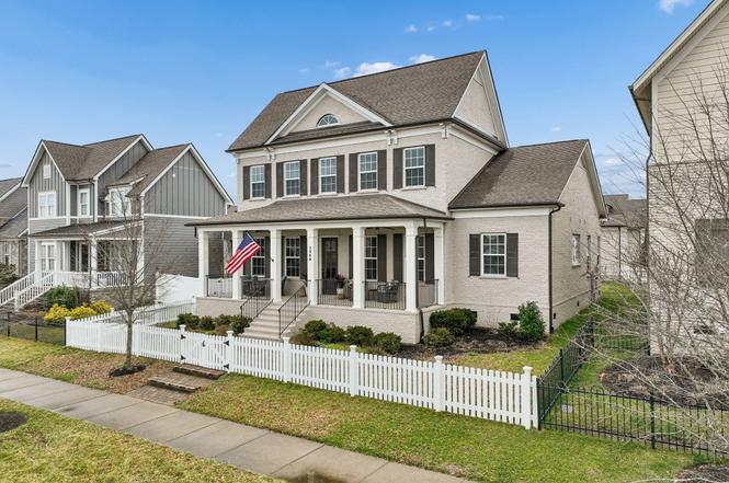 1566 Drakes Creek Rd, Hendersonville, TN