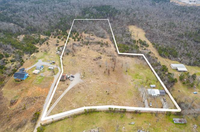5036 Kedron Rd, Columbia, TN