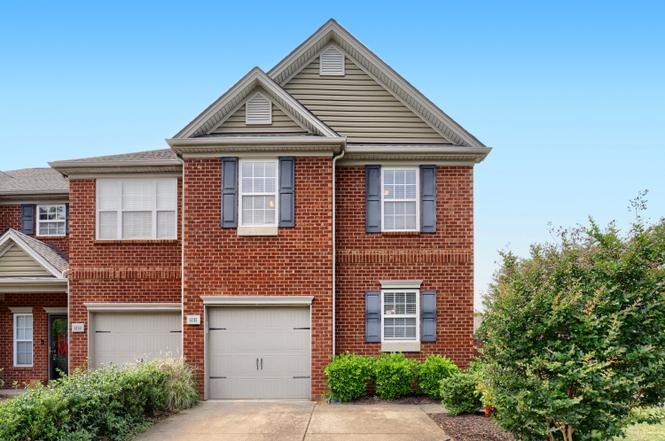1235 Bainbridge Dr, Nashville, TN