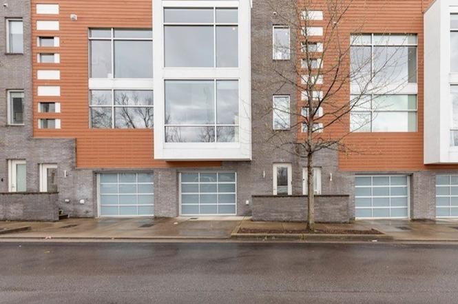 704 Strickland Dr, Nashville, TN