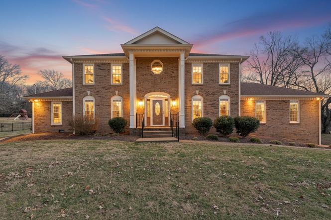 806 Steeplechase Dr, Brentwood, TN
