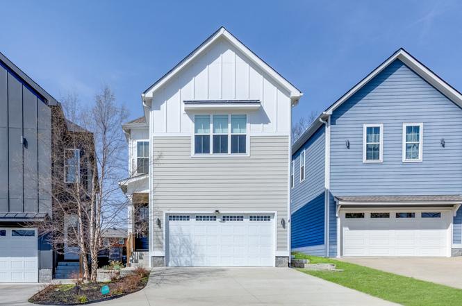 605B Bagleyshop Dr, Nashville, TN