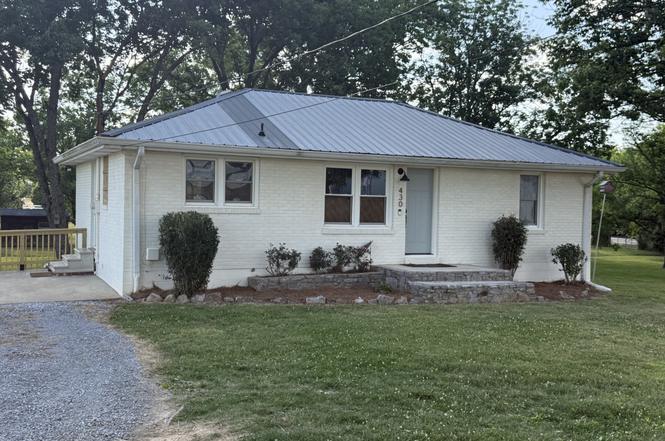 430 Carver Ln, Lebanon, TN