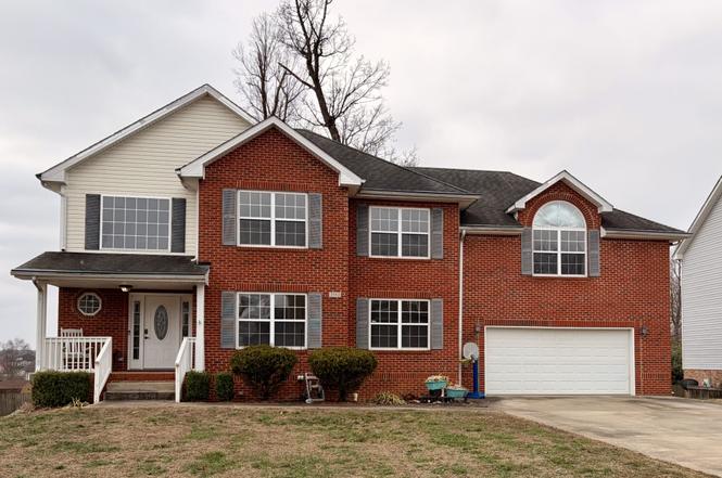 2552 Hattington Dr, Clarksville, TN