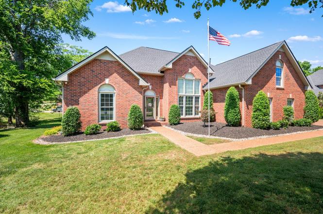 107 Wyncrest Ct, Hendersonville, TN