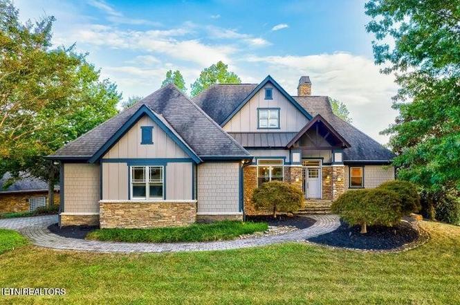 494 Chestnut Ln, Loudon, TN