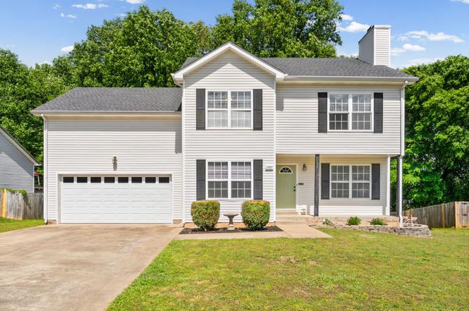 3789 Mcallister Dr, Clarksville, TN