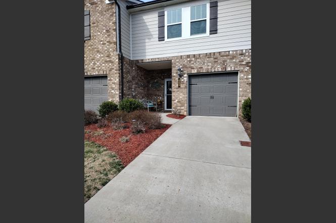 423 Palmetto Dr, Columbia, TN