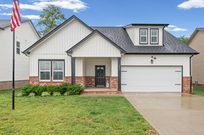 1441 Citadel Dr, Clarksville, TN