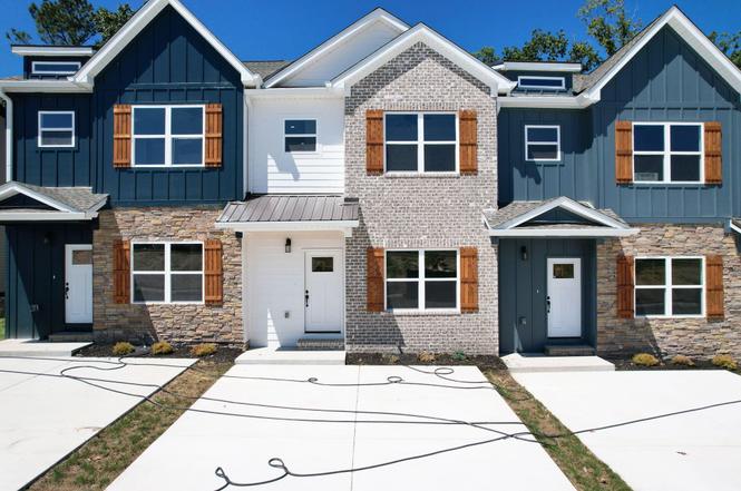 3036 Three Creeks Dr NW, Cleveland, TN