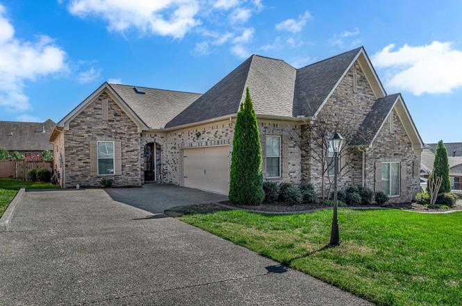 157 Cobbler Cir, Hendersonville, TN
