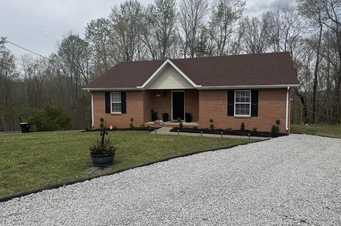 901 Lindsey Dr, Clarksville, TN