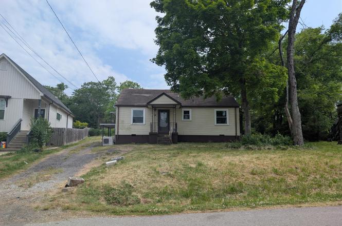 407 W Bend Dr, Nashville, TN
