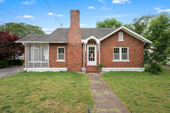 211 Kingwood Dr, Murfreesboro, TN