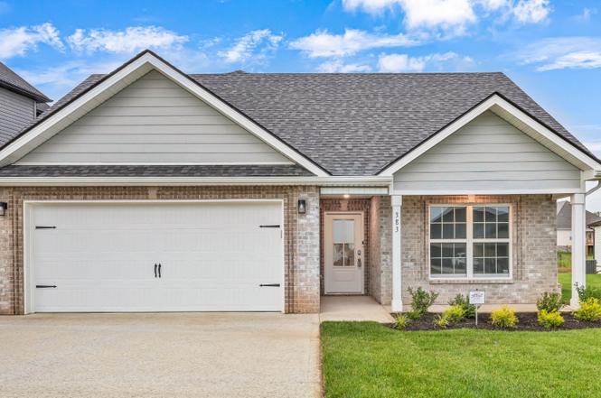 2700 Brewster Dr, Clarksville, TN