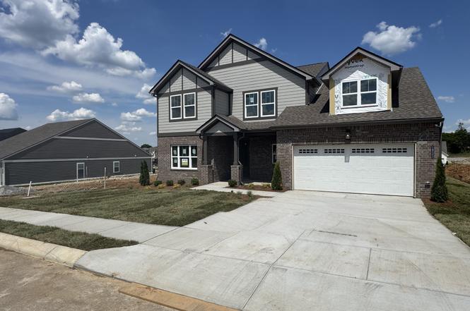 1933 Hildebrand Ln, Columbia, TN