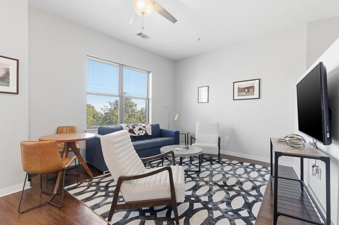 1700 Belcourt Ave #303, Nashville, TN