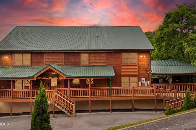 1935 Blackthorn Trl, Sevierville, TN