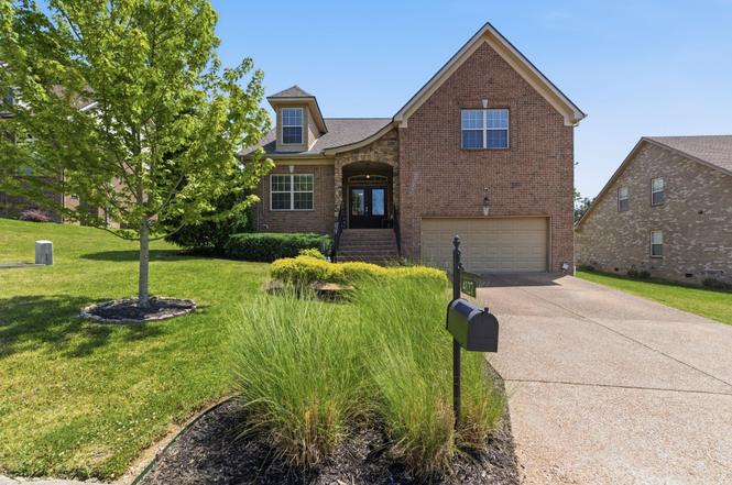 4127 Oakstone Dr, Smyrna, TN
