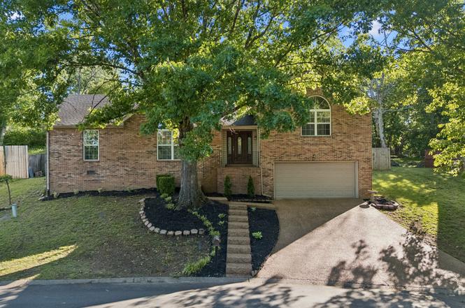 108 Redbud Dr, Hendersonville, TN