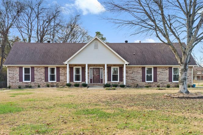 290 Andrew Jackson Dr, Clarksville, TN