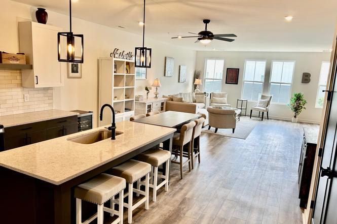 2018 Edison Park Ln, Nashville, TN
