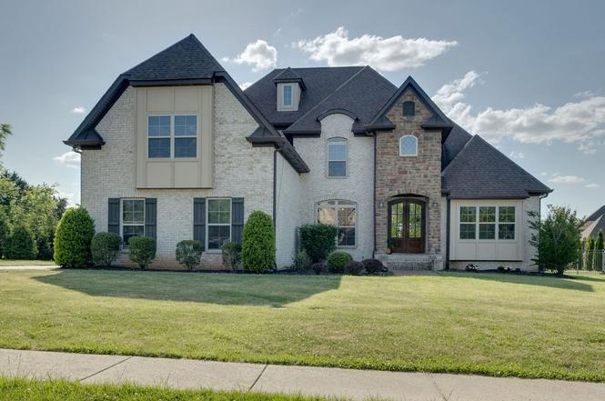 902 Larkspur Ln, Lebanon, TN