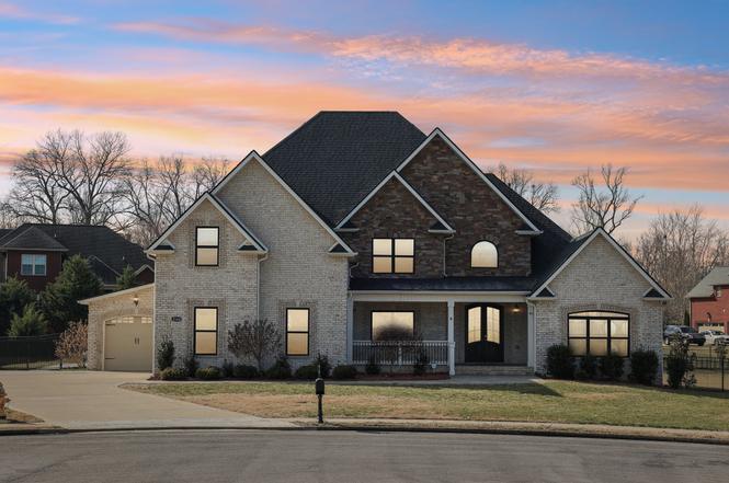 3166 Fern Croft Ln, Clarksville, TN