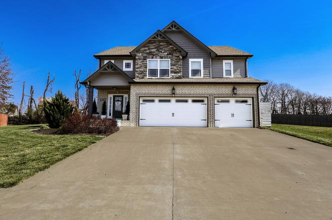 137 Trillium Ct, Clarksville, TN