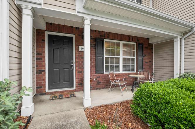 107 Oak Valley Cir, Smyrna, TN