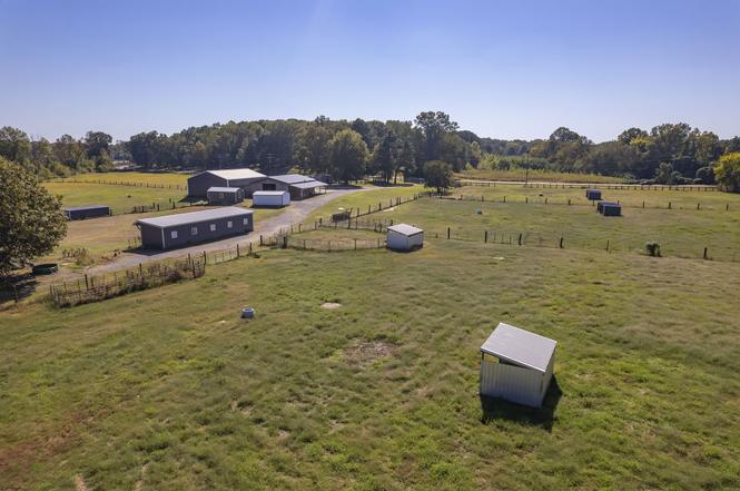 130 Cooper Anderson Rd, Jackson, TN