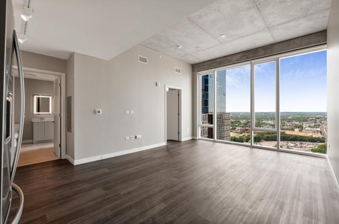 805 Church St N #2613, Nashville, TN