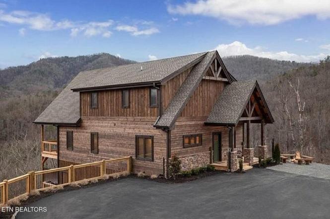 1563 Mountain Dreams Way, Sevierville, TN