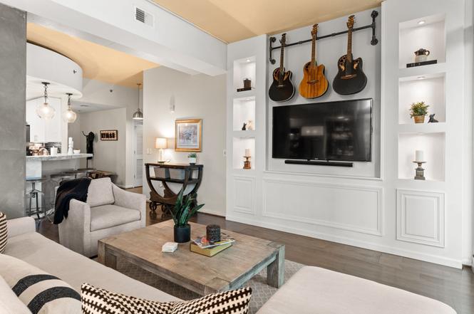 415 Church St #1001, Nashville, TN