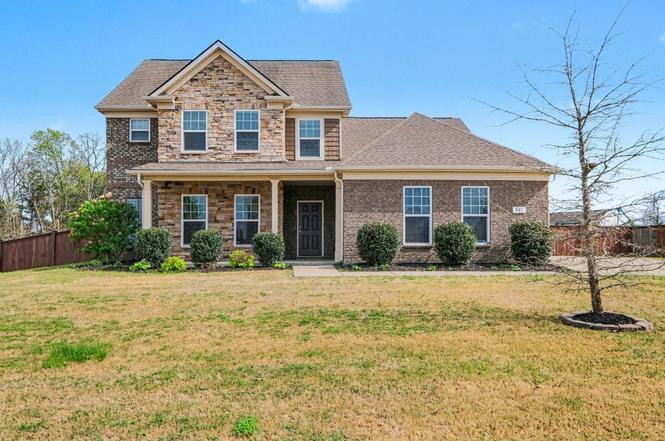841 Madison Dr, Lebanon, TN
