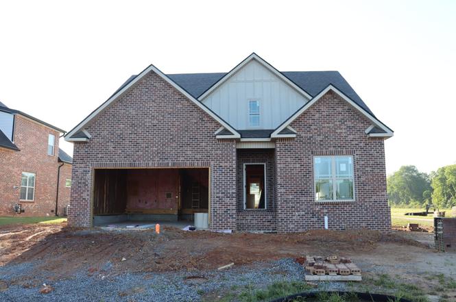 201 Harvest Moon Dr, Clarksville, TN