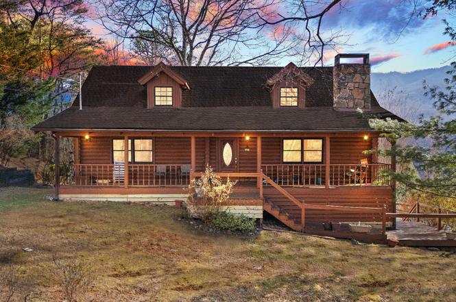 549 Geneva Ln, Gatlinburg, TN